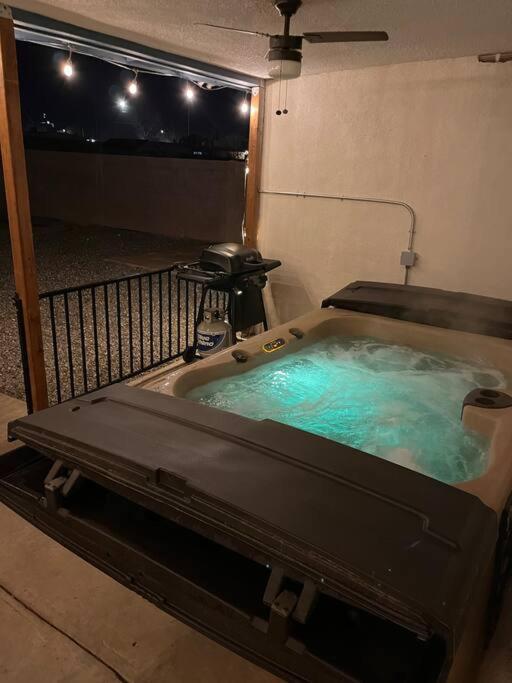 Casa Charleston-3Br-2Bath-Hot Tub-Pet Friendly-No Pet Fees! Villa Albuquerque Kültér fotó