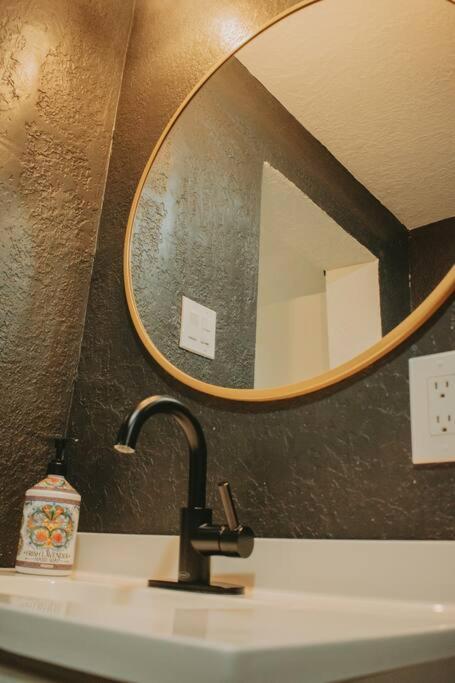 Casa Charleston-3Br-2Bath-Hot Tub-Pet Friendly-No Pet Fees! Villa Albuquerque Kültér fotó