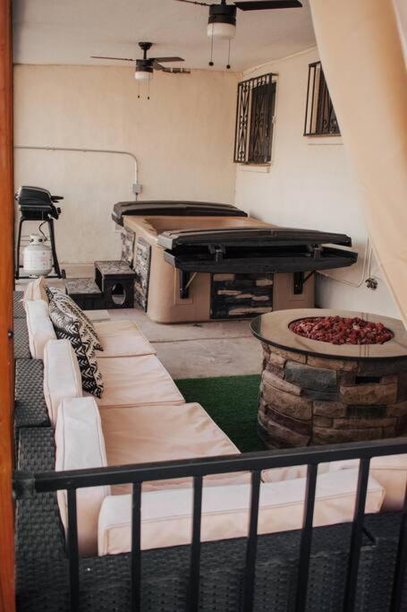 Casa Charleston-3Br-2Bath-Hot Tub-Pet Friendly-No Pet Fees! Villa Albuquerque Kültér fotó