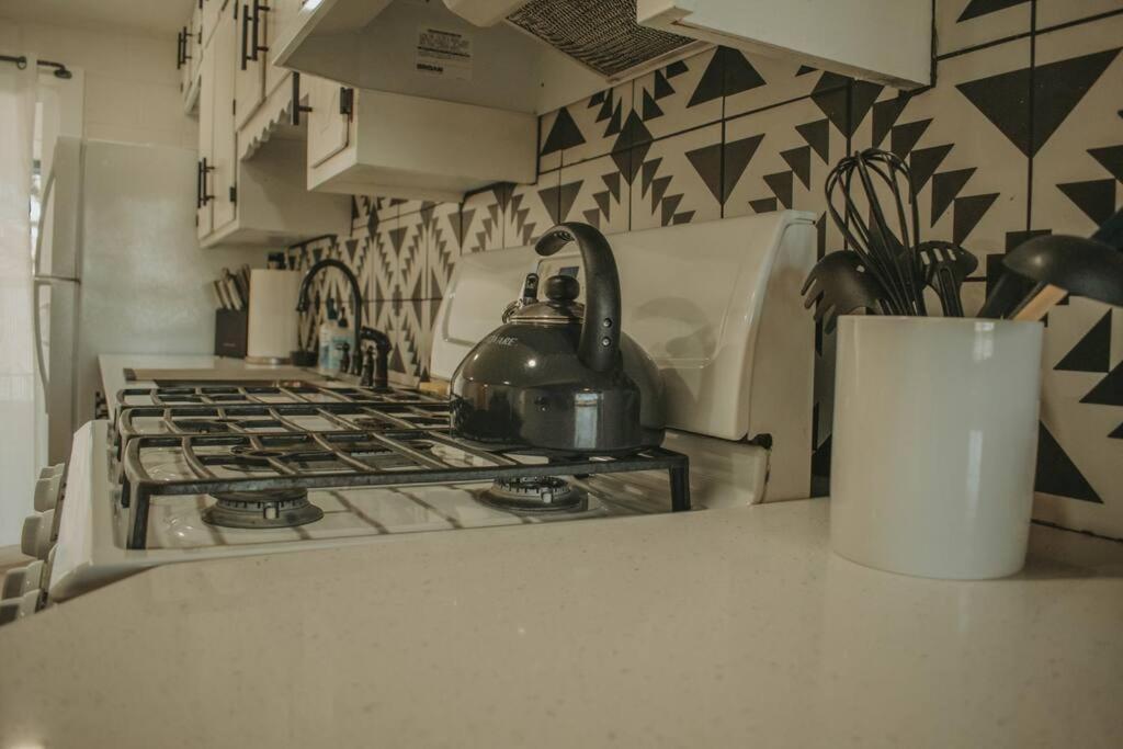 Casa Charleston-3Br-2Bath-Hot Tub-Pet Friendly-No Pet Fees! Villa Albuquerque Kültér fotó