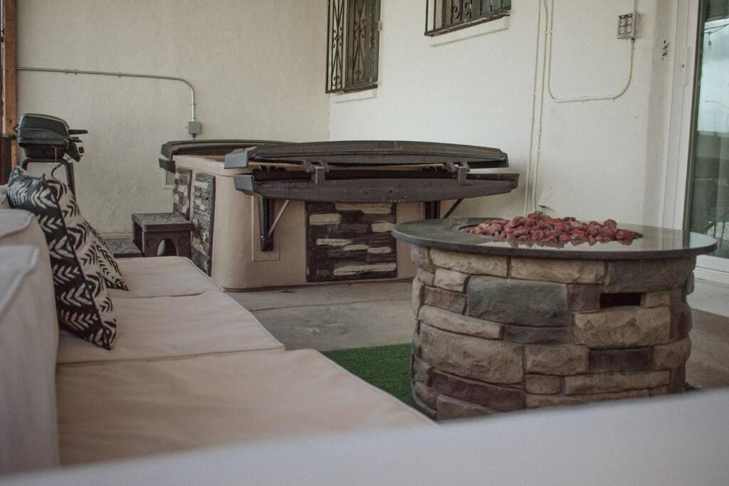 Casa Charleston-3Br-2Bath-Hot Tub-Pet Friendly-No Pet Fees! Villa Albuquerque Kültér fotó
