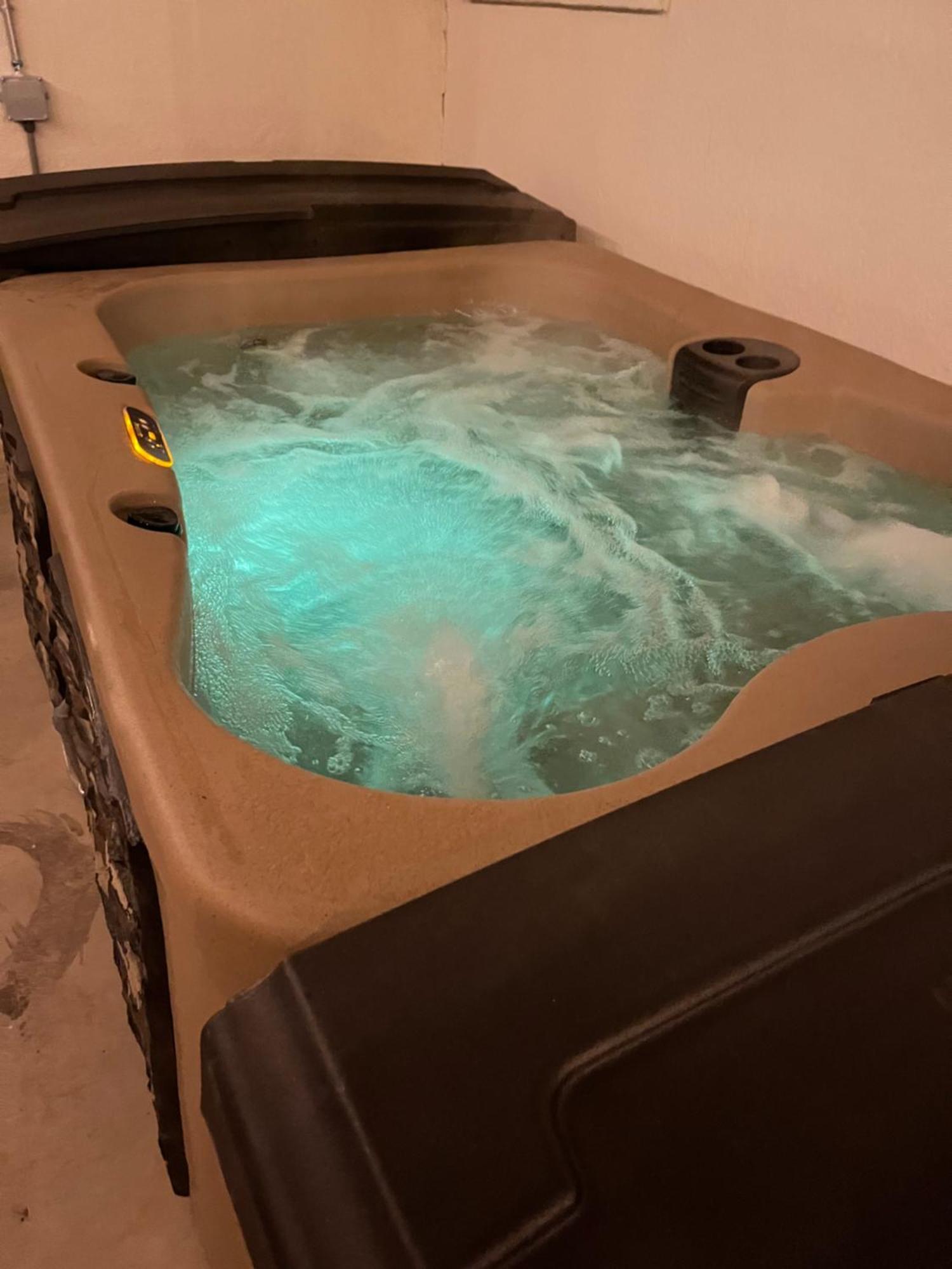 Casa Charleston-3Br-2Bath-Hot Tub-Pet Friendly-No Pet Fees! Villa Albuquerque Kültér fotó